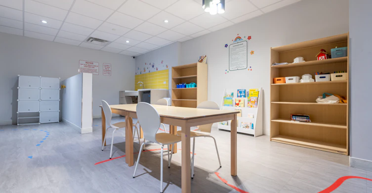 3050 Pharmacy Avenue, Toronto, ON, M1W 2N7 - 18