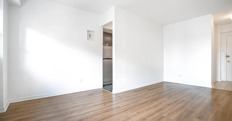 3445 Hutchison, Montréal, QC, H2X 2G2 - 69