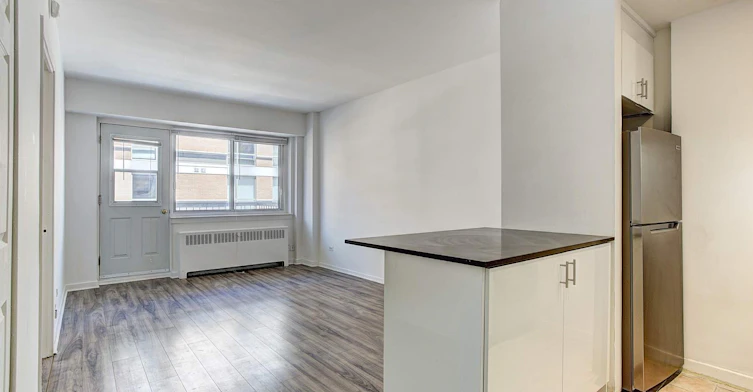 3445 Hutchison, Montréal, QC, H2X 2G2 - 25