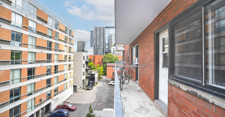 3445 Hutchison, Montréal, QC, H2X 2G2 - 77