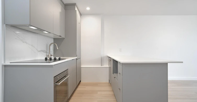 3445 Hutchison, Montréal, QC, H2X 2G2 - 33