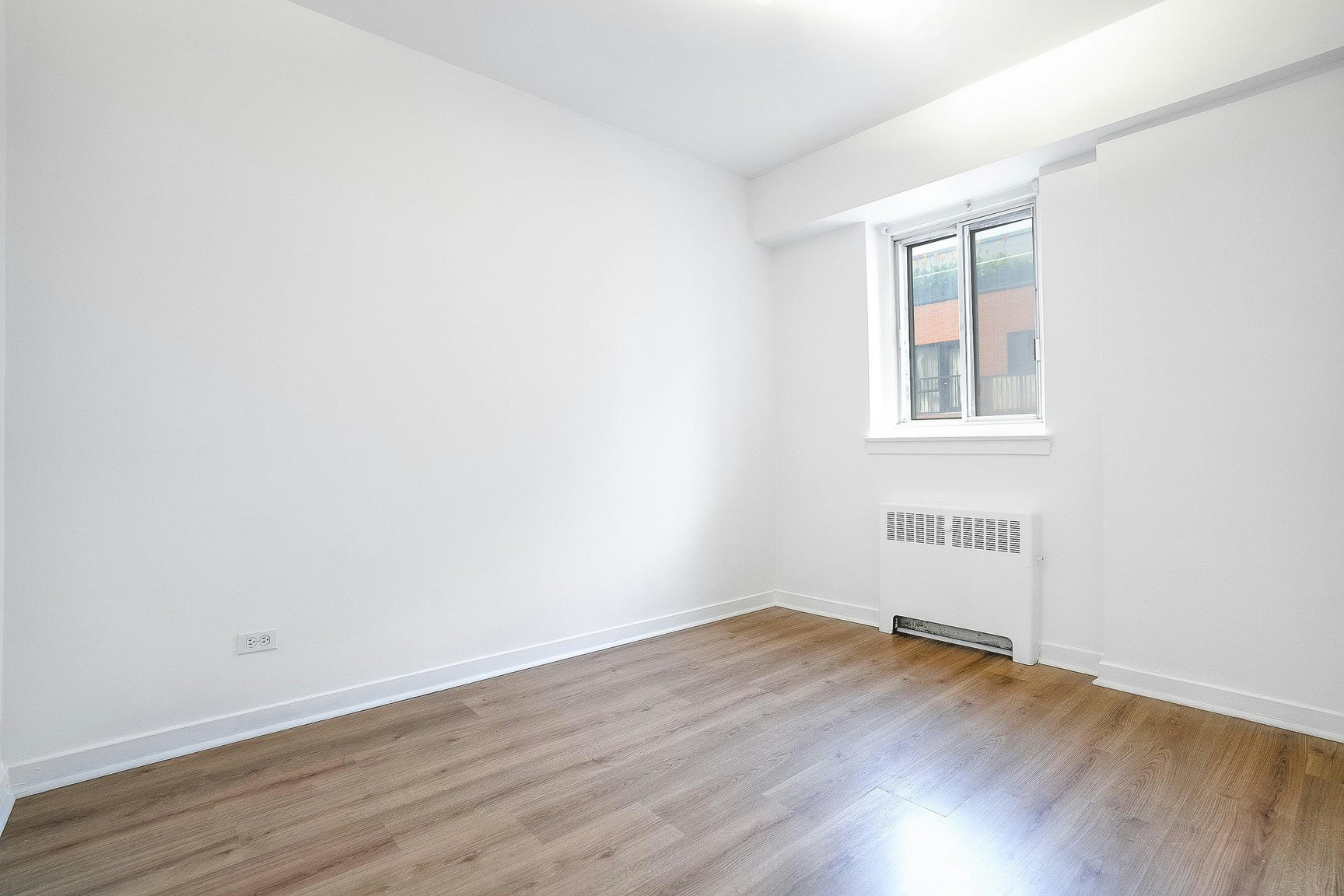 3445 Hutchison, Montréal, QC, H2X 2G2 - 64