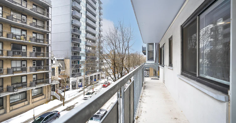 3445 Hutchison, Montréal, QC, H2X 2G2 - 92