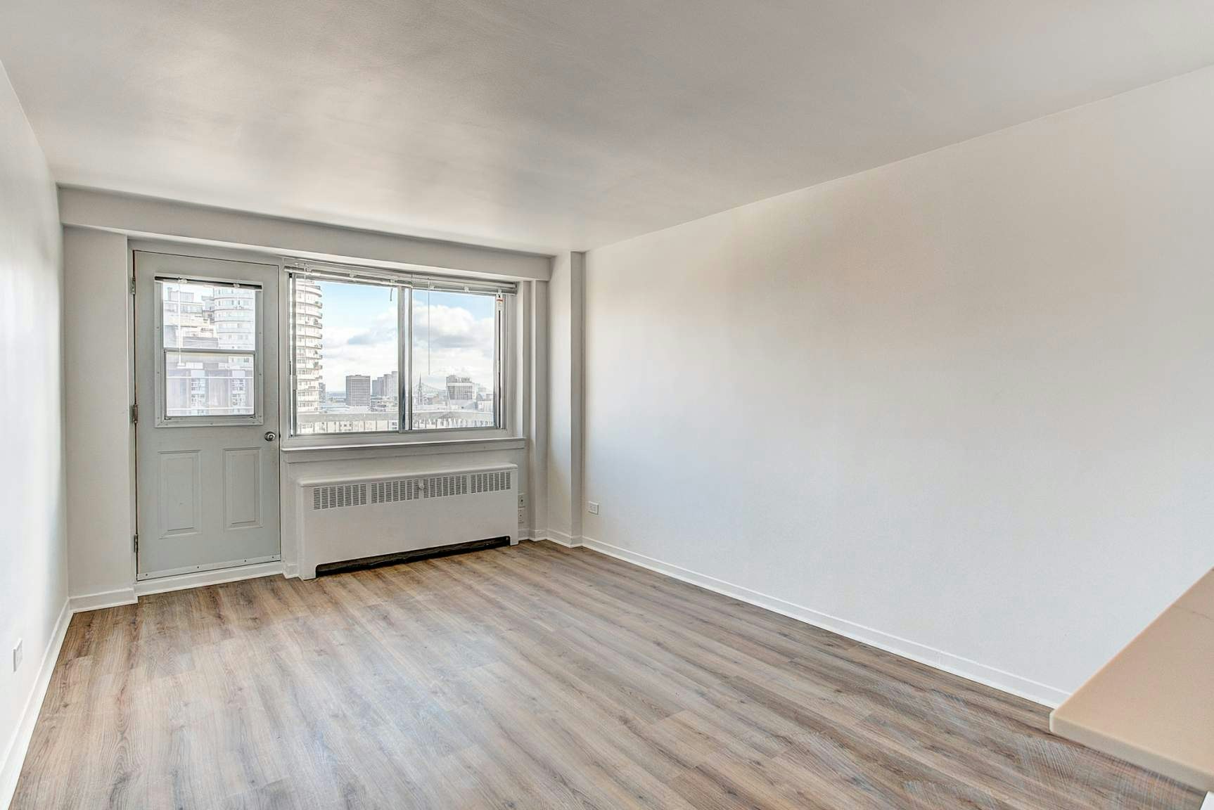 3445 Hutchison, Montréal, QC, H2X 2G2 - 49