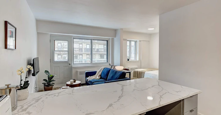 3445 Hutchison, Montréal, QC, H2X 2G2 - 4