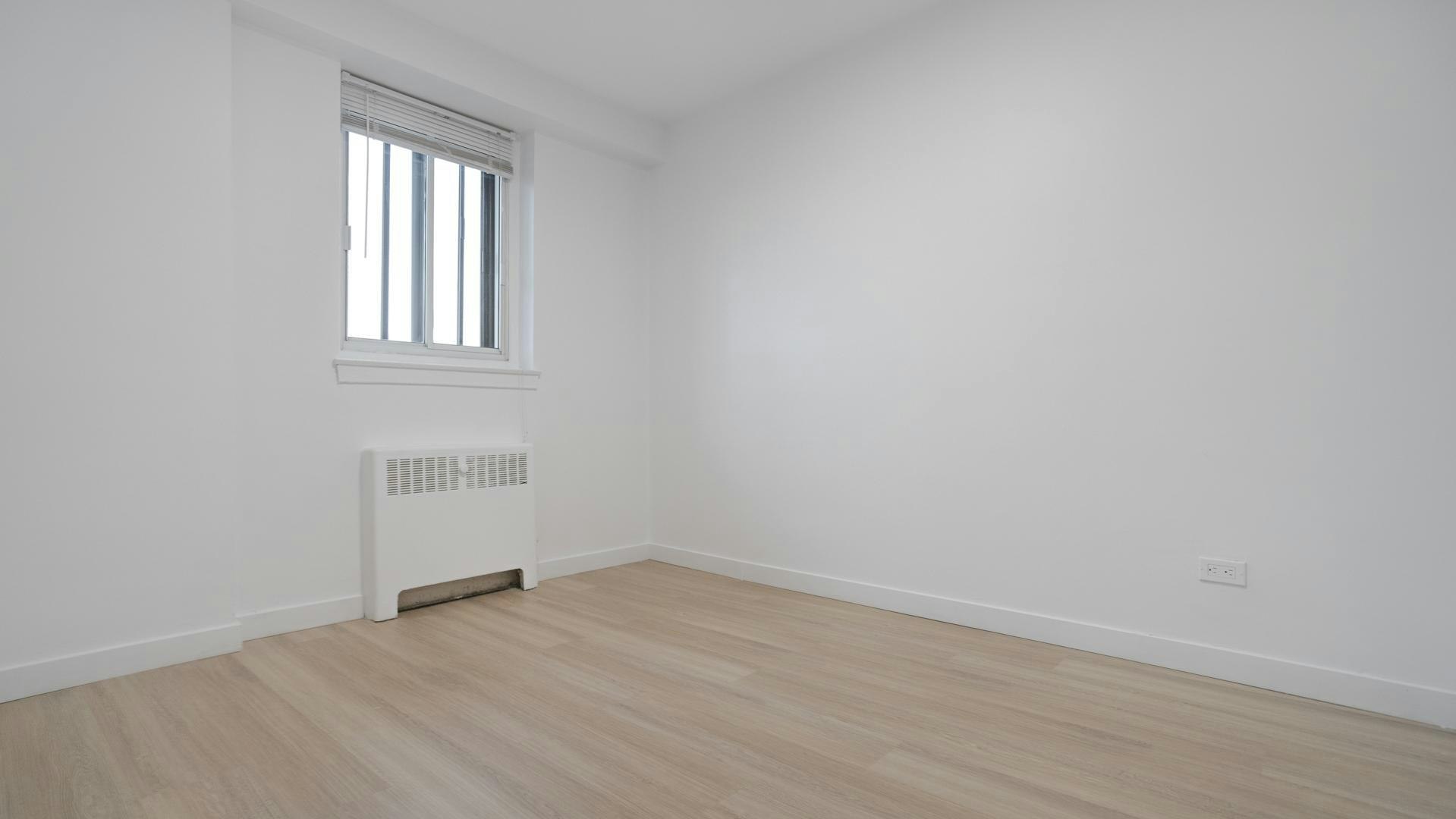 3445 Hutchison, Montréal, QC, H2X 2G2 - 40