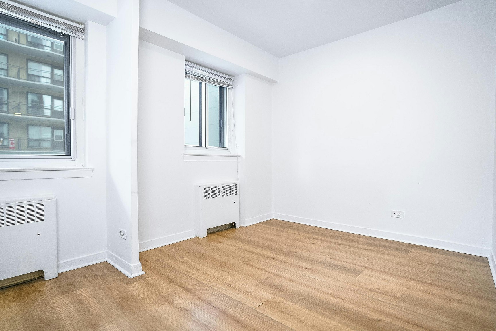 3445 Hutchison, Montréal, QC, H2X 2G2 - 83
