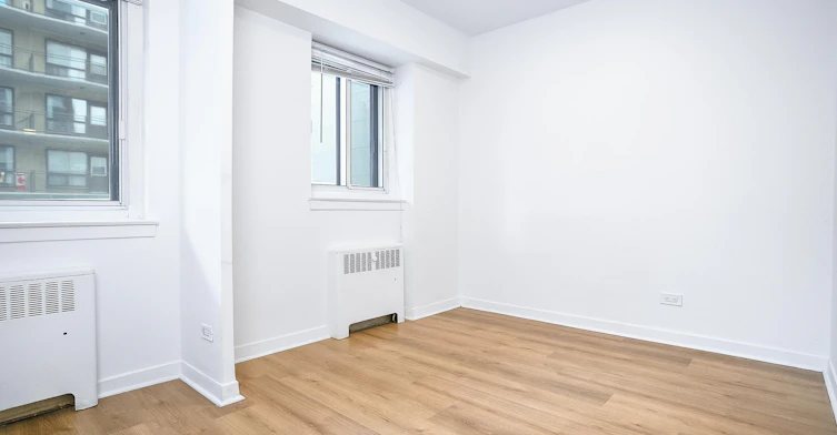 3445 Hutchison, Montréal, QC, H2X 2G2 - 83
