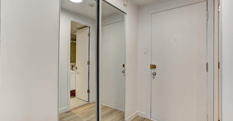 3445 Hutchison, Montréal, QC, H2X 2G2 - 18