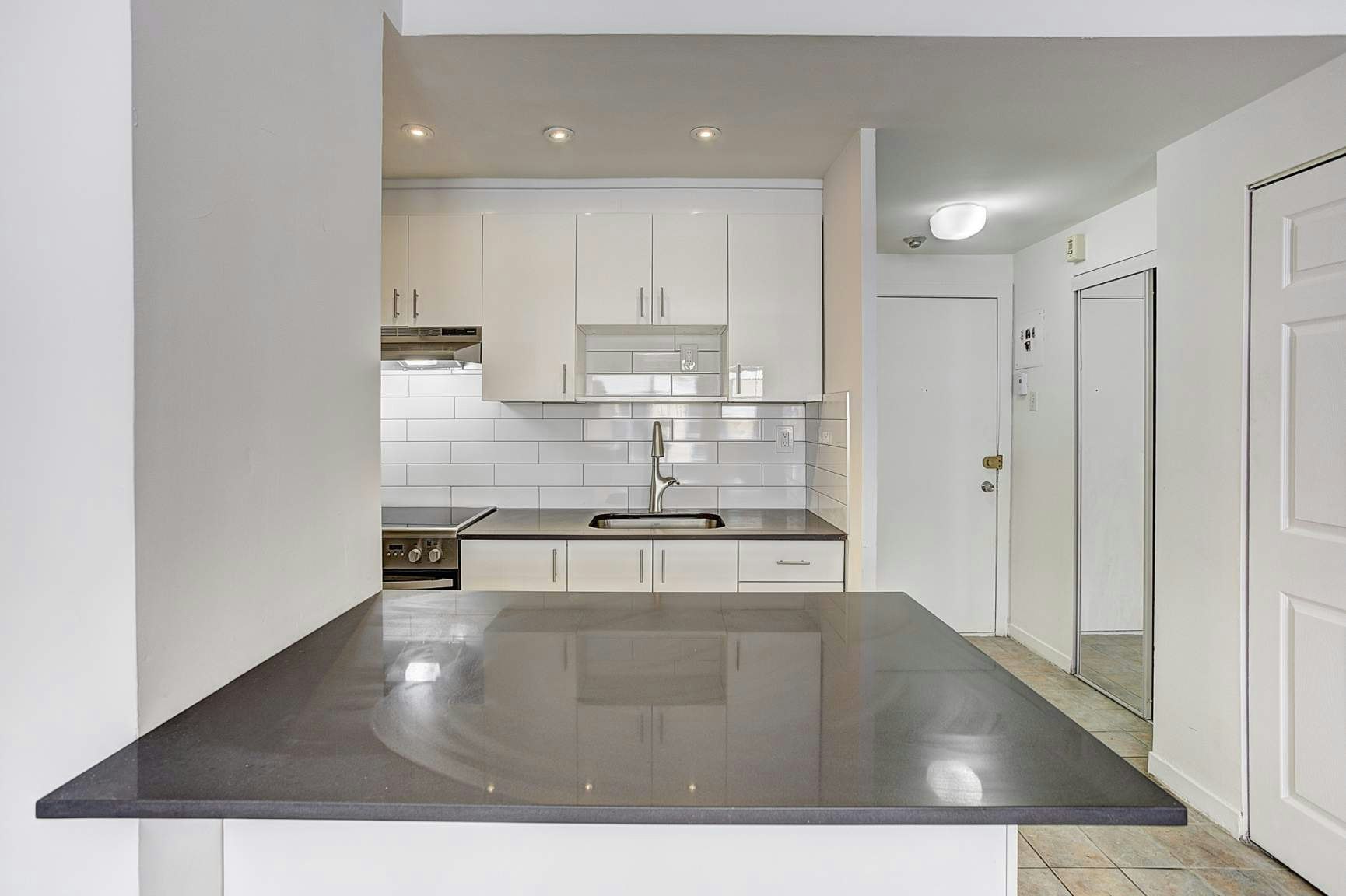 3445 Hutchison, Montréal, QC, H2X 2G2 - 23