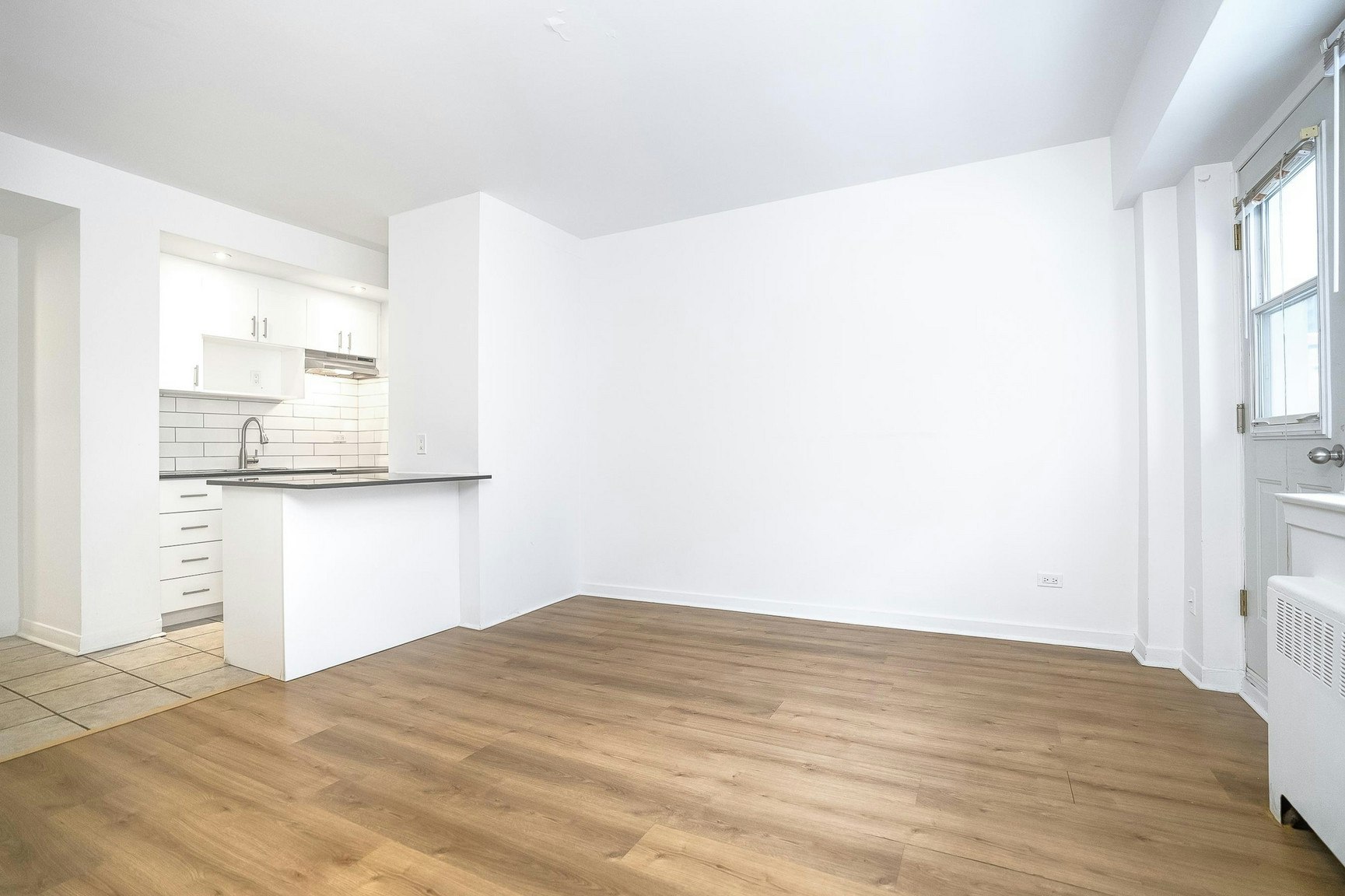 3445 Hutchison, Montréal, QC, H2X 2G2 - 81