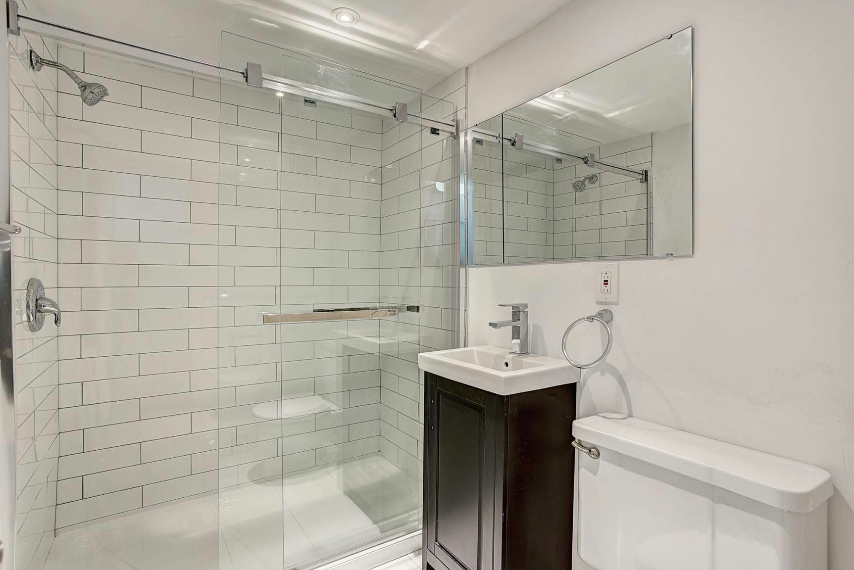 3445 Hutchison, Montréal, QC, H2X 2G2 - 26
