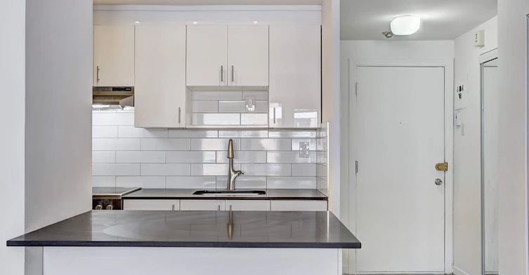 3445 Hutchison, Montréal, QC, H2X 2G2 - 22