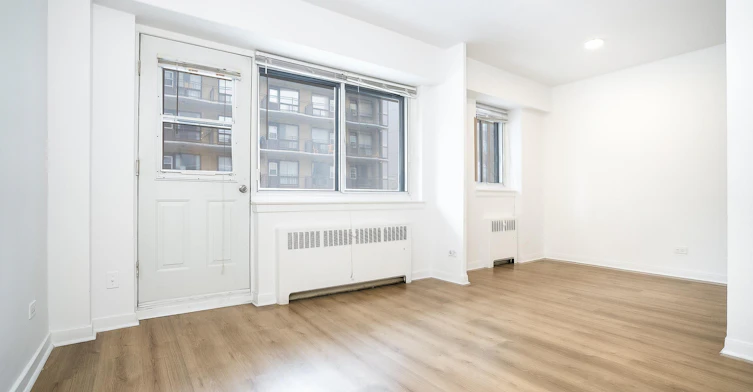 3445 Hutchison, Montréal, QC, H2X 2G2 - 79
