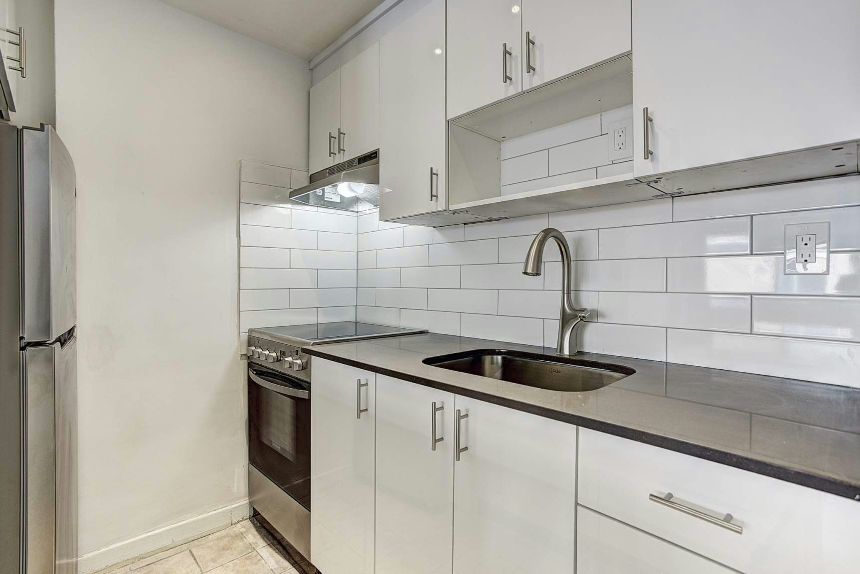 3445 Hutchison, Montréal, QC, H2X 2G2 - 20