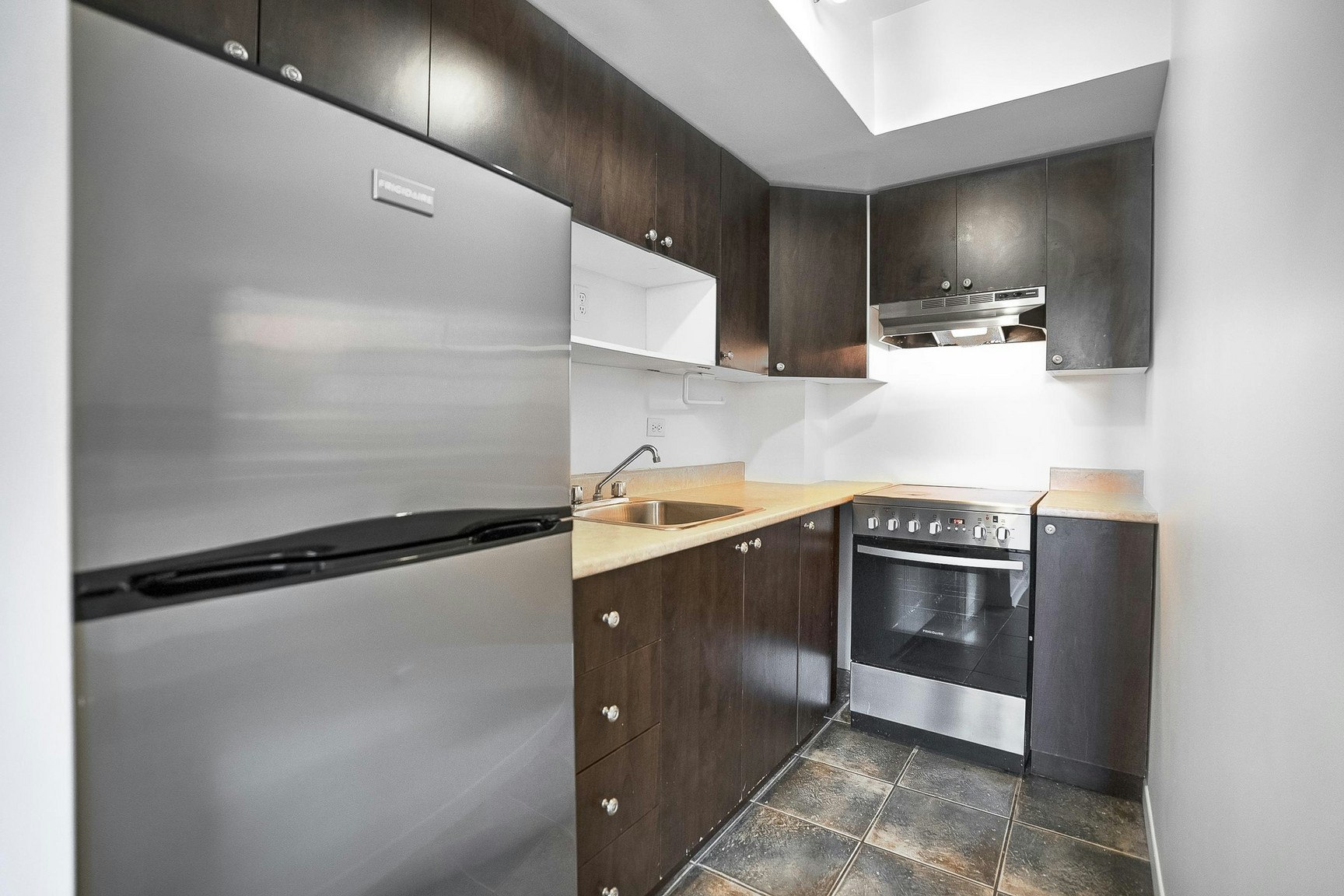 3445 Hutchison, Montréal, QC, H2X 2G2 - 72