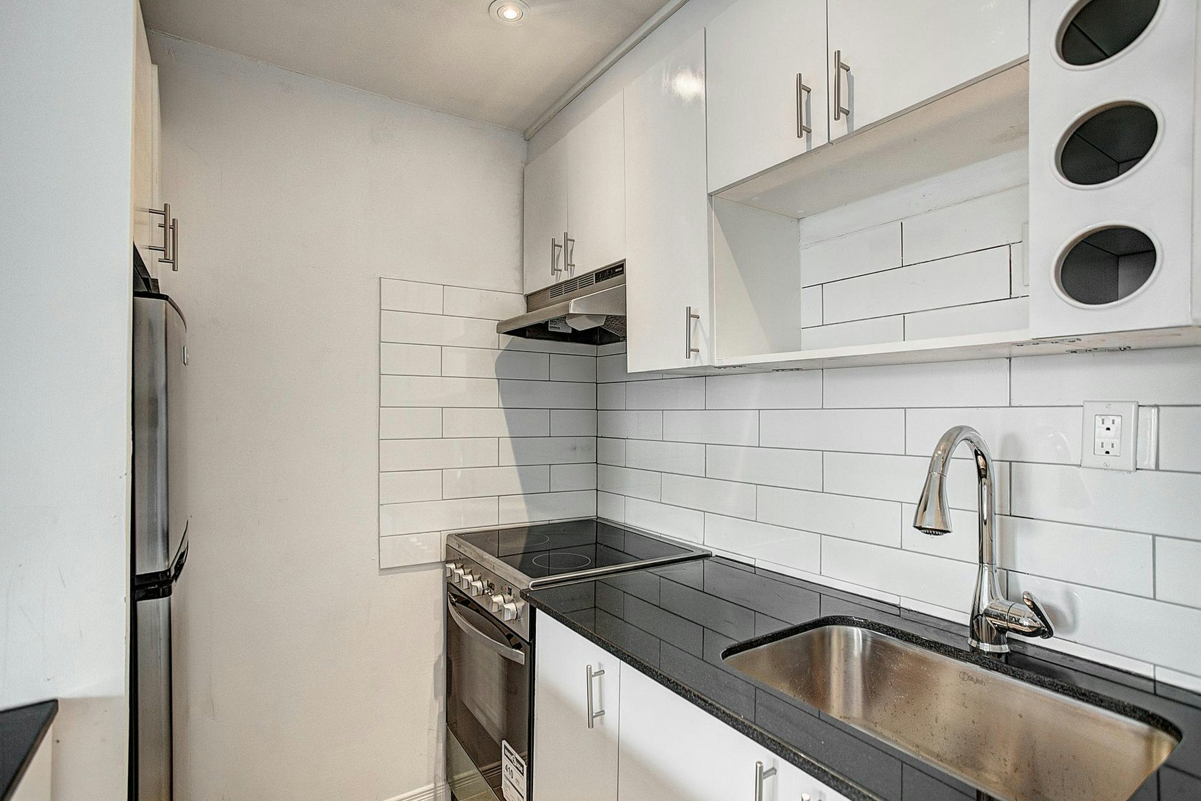 3445 Hutchison, Montréal, QC, H2X 2G2 - 60