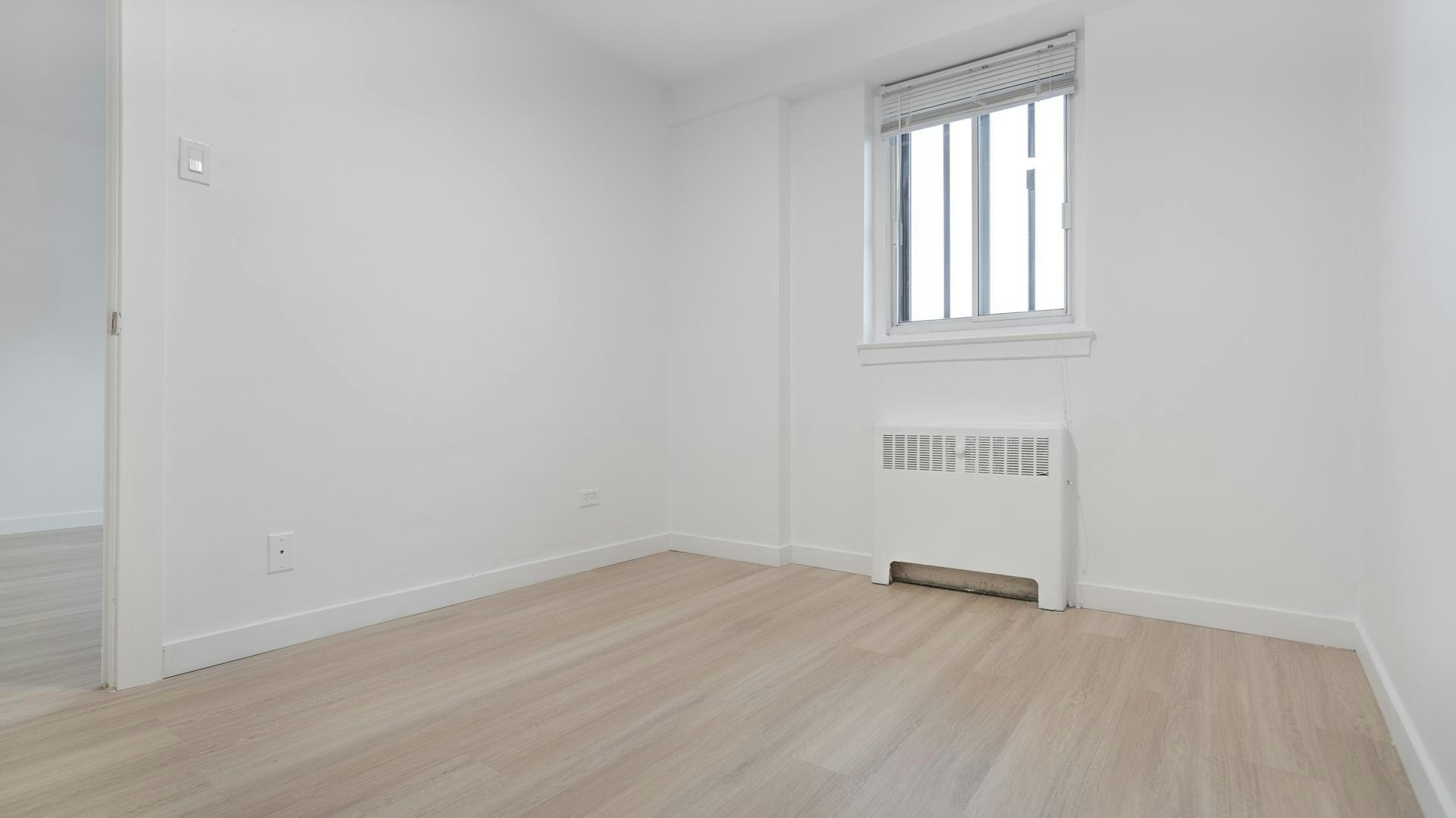 3445 Hutchison, Montréal, QC, H2X 2G2 - 41