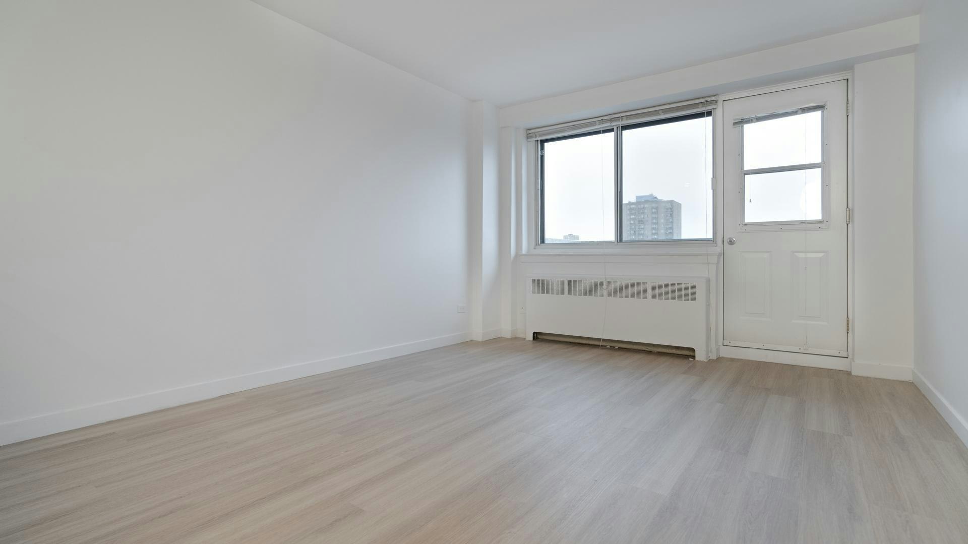 3445 Hutchison, Montréal, QC, H2X 2G2 - 36