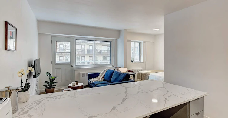 3445 Hutchison, Montréal, QC, H2X 2G2 - 4