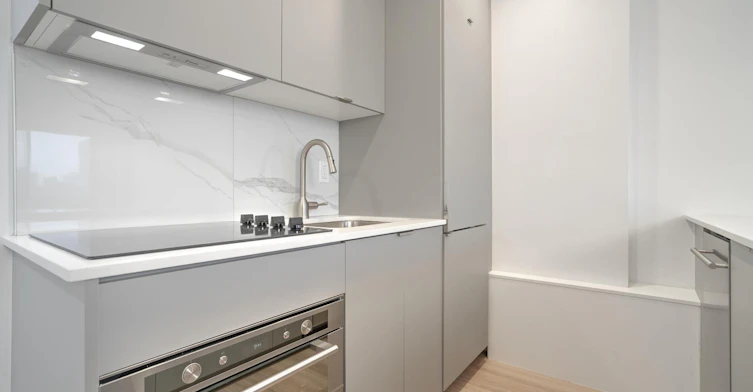 3445 Hutchison, Montréal, QC, H2X 2G2 - 34