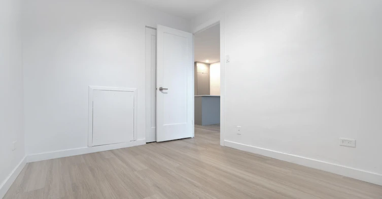 3445 Hutchison, Montréal, QC, H2X 2G2 - 42