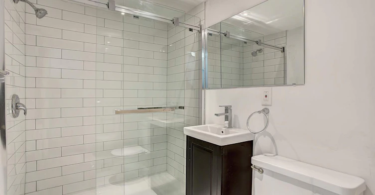 3445 Hutchison, Montréal, QC, H2X 2G2 - 26
