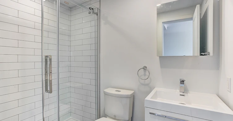 4530 Coloniale Avenue, Montréal, QC, H2T 1W2 - 2