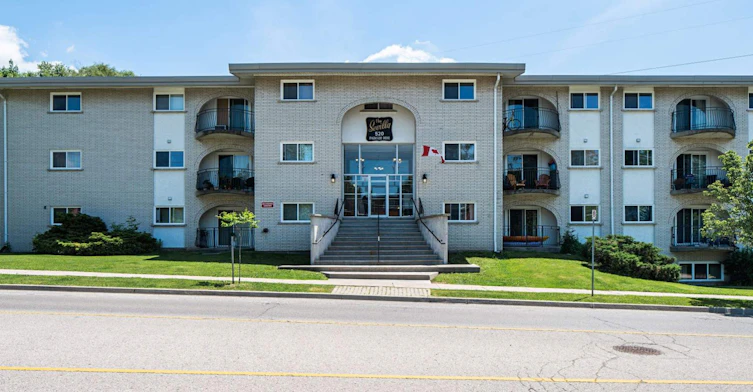 520 Parkside Drive, Waterloo, ON, N2L 5E3 - 9