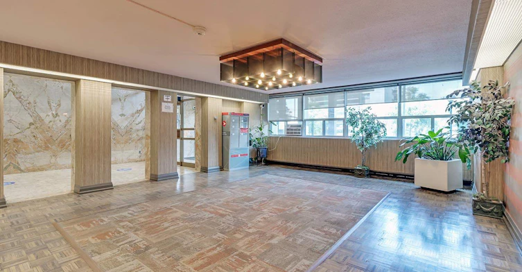 53 Thorncliffe Park Drive, Toronto, ON, M4H 1L1 - 11