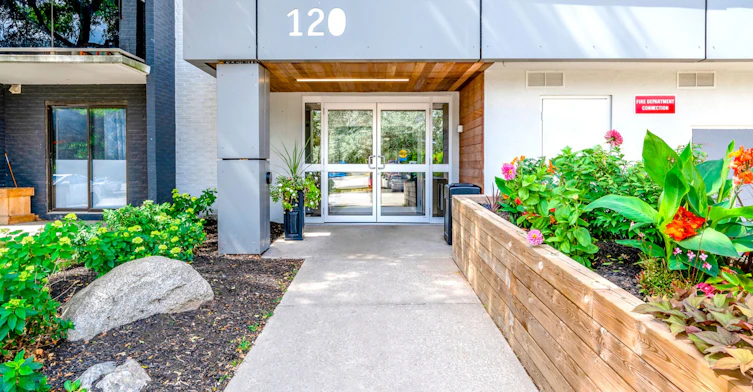 170 Old Carriage Drive, Kitchener, ON, N2P 1Z4 - 4