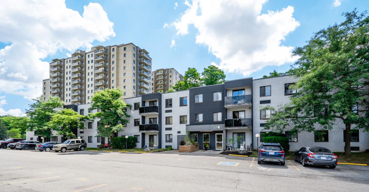 170 Old Carriage Drive, Kitchener, ON, N2P 1Z4 - 2