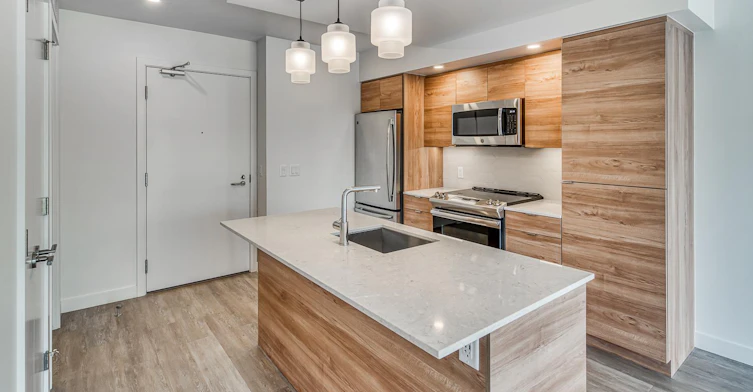X11-201 10 Avenue SE, Calgary, AB, T2G 2G5
