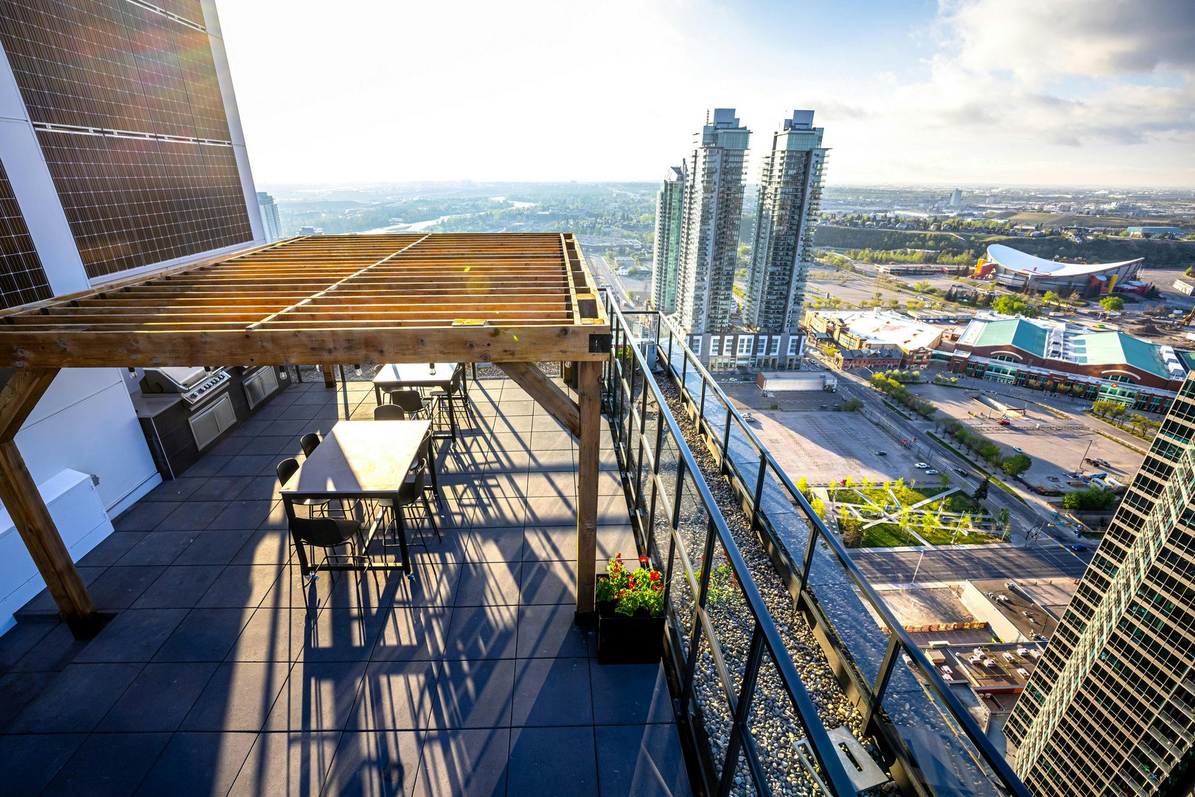 X10-201 10 Avenue SE, Calgary, AB, T2G 2G5 - 5