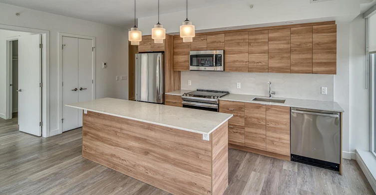 X05-201 10 Avenue SE, Calgary, AB, T2G 2G5 - 3