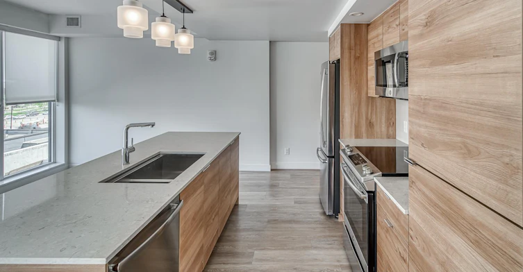 3207-201 10 Avenue SE, Calgary, AB, T2G 2G5 - 3