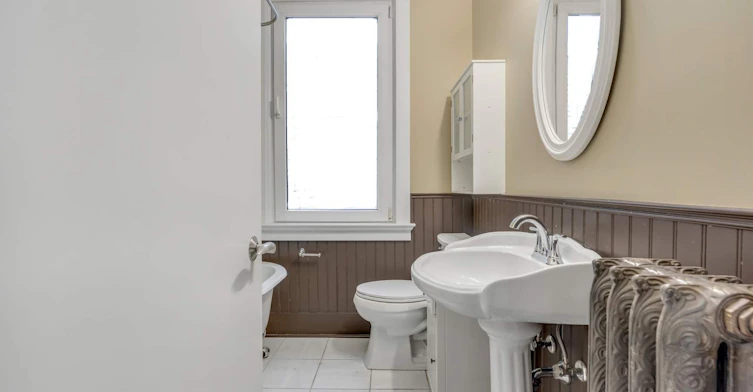 201-4120 Main Street, Vancouver, BC, V5V 3P7 - 6