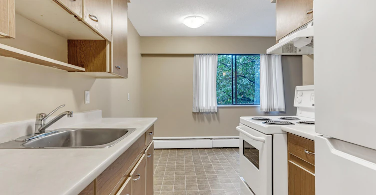 107-1910 W , Vancouver, BC, V6J 1R7 - 20