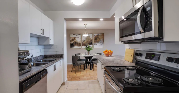 620 Lolita Gardens, Mississauga, ON, L5A 3K7 - 3