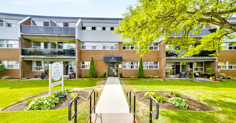 107-7030 Casey Street, Niagara Falls, ON, L2J 3G1