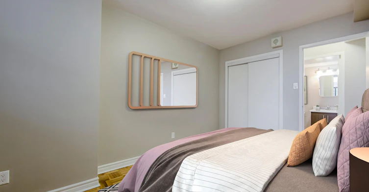 66 Isabella Street, Toronto, ON, M4Y 1N3 - 4