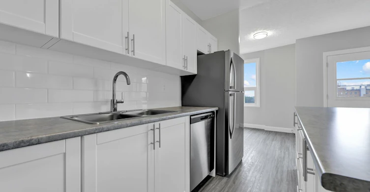 369 London Road, Sarnia, ON, N7T 4W4 - 9