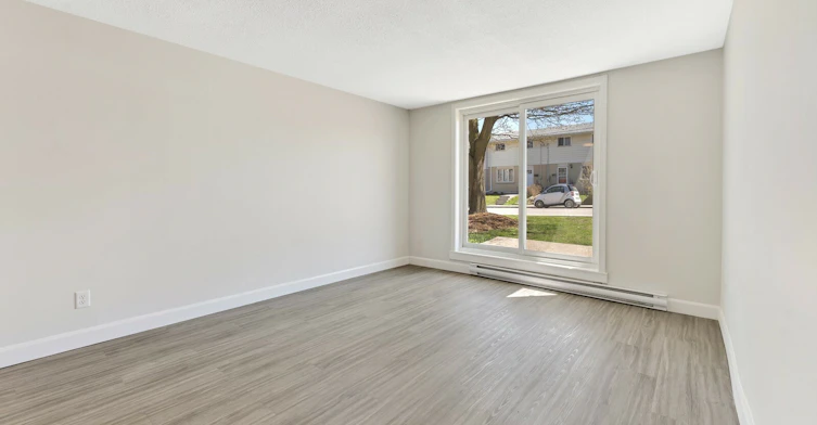 311-99 Thomas Street, Kingston, ON, K7K 2E2 - 11
