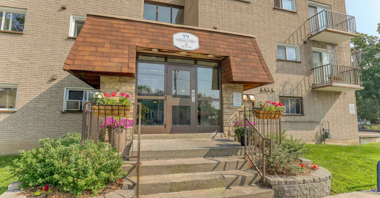 99 Thomas Street, Kingston, ON, K7K 2E2 - 2