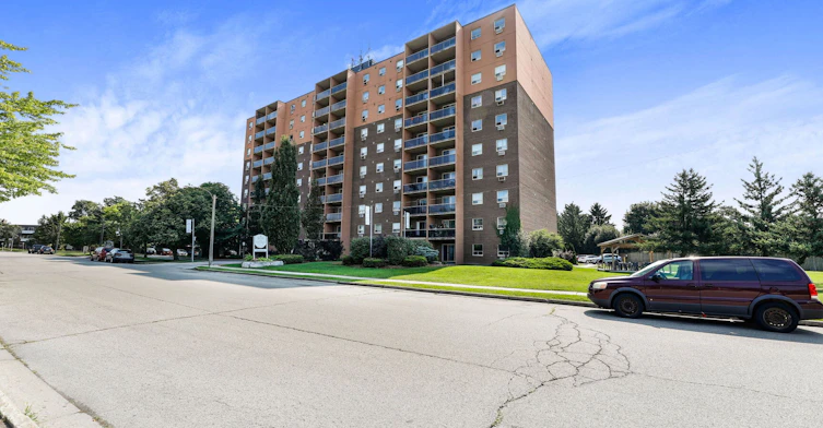 307-104 Confederation Drive, St. Thomas, ON, N5P 3P4 - 2