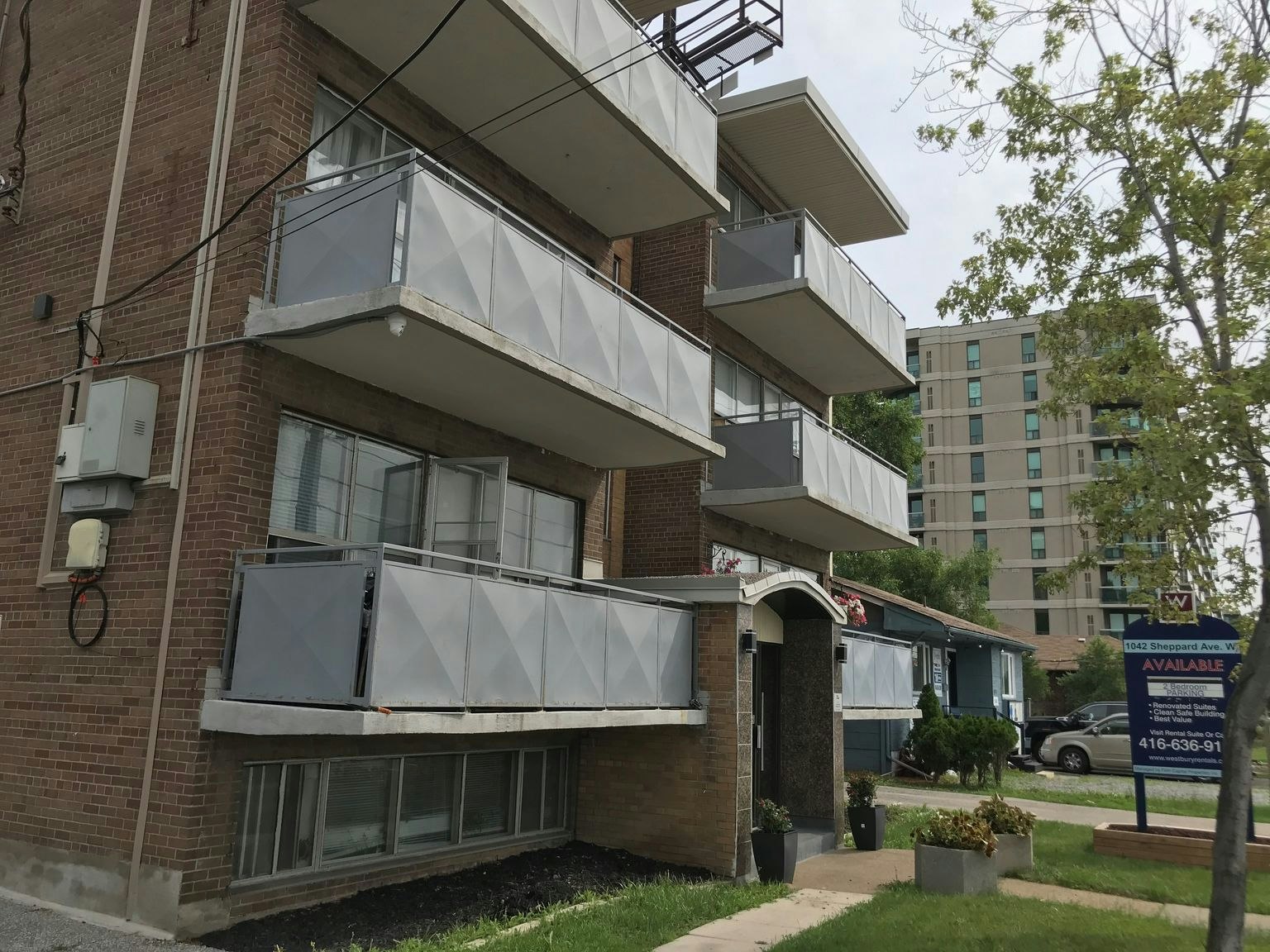 1042 Sheppard Avenue West, Toronto, ON, M3H 2T6