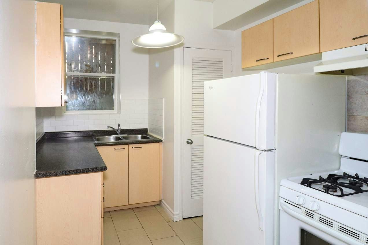 414 Jarvis Street, Toronto, ON, M4Y 3C2 - 9