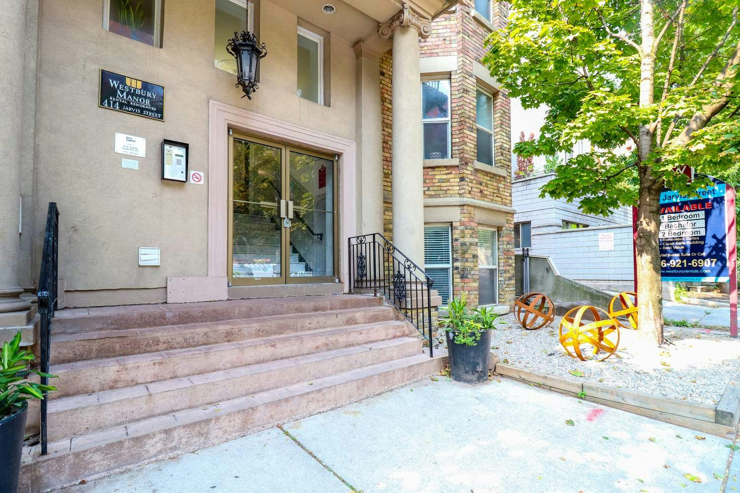 414 Jarvis Street, Toronto, ON, M4Y 3C2