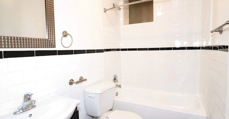 414 Jarvis Street, Toronto, ON, M4Y 3C2 - 6