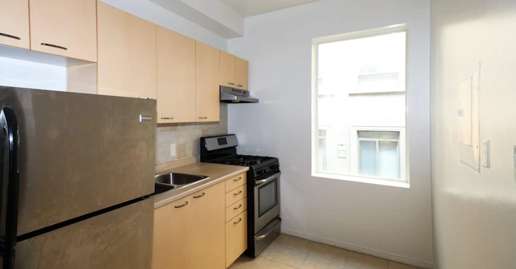 414 Jarvis Street, Toronto, ON, M4Y 3C2 - 8